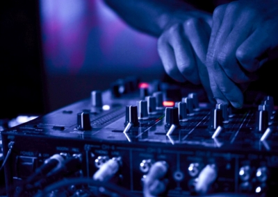 DJ-Music-Nightclub